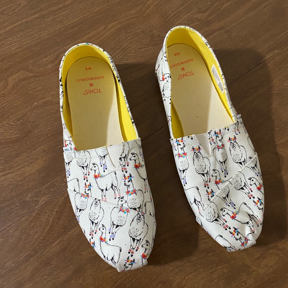Toms Llama shoes